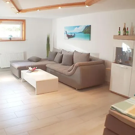 Apartment Moderne Kellerwohnung Fuer Handwerker Zwischen Braunschweig Und Wolfsburg, Mit Internet, Kueche, Parkplatz, 24h Check-in